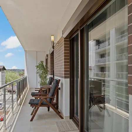 Happy Apartment